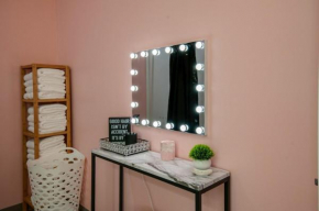 New 4 Bedroom Apt near DT Walk to restaurants
